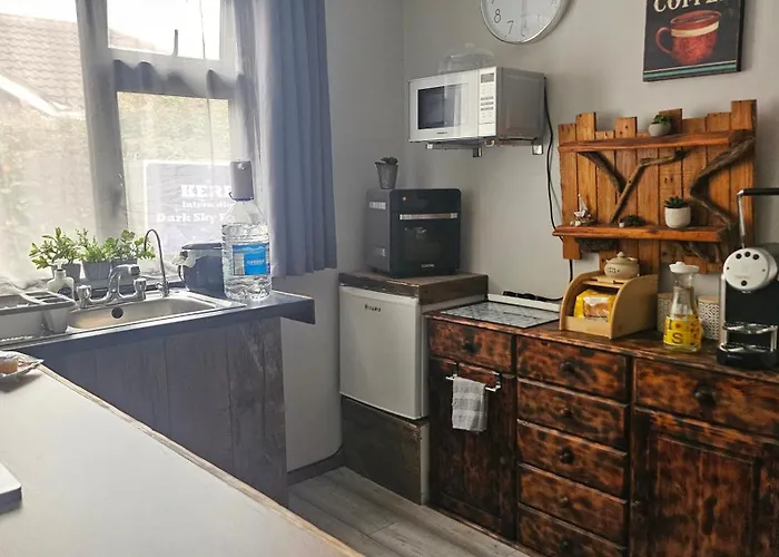 Private 1 Bedroom Apartment