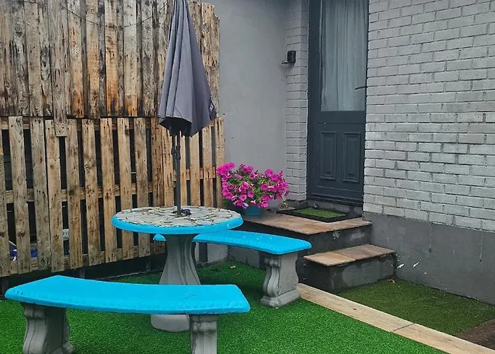 Private 1 Bedroom Apartment